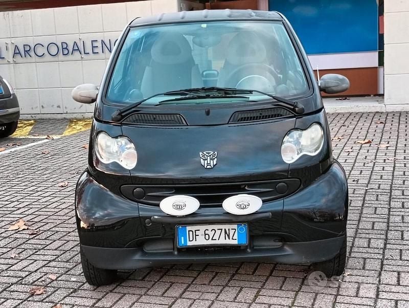 Nero Usata 2006 Smart ForTwo Coupé Pure Coupé | 2300 € (Super prezzo) - Immagine 1/4