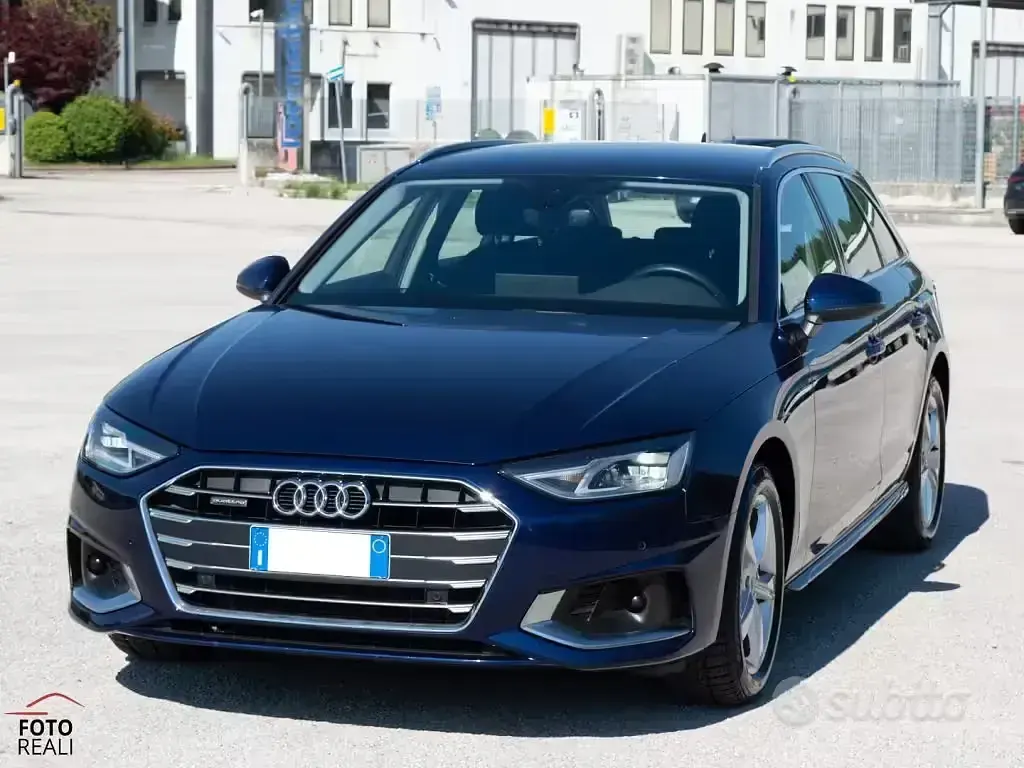 Usata Audi A4 Advanced 204 CV (150 kW) 2022 Blu Station wagon