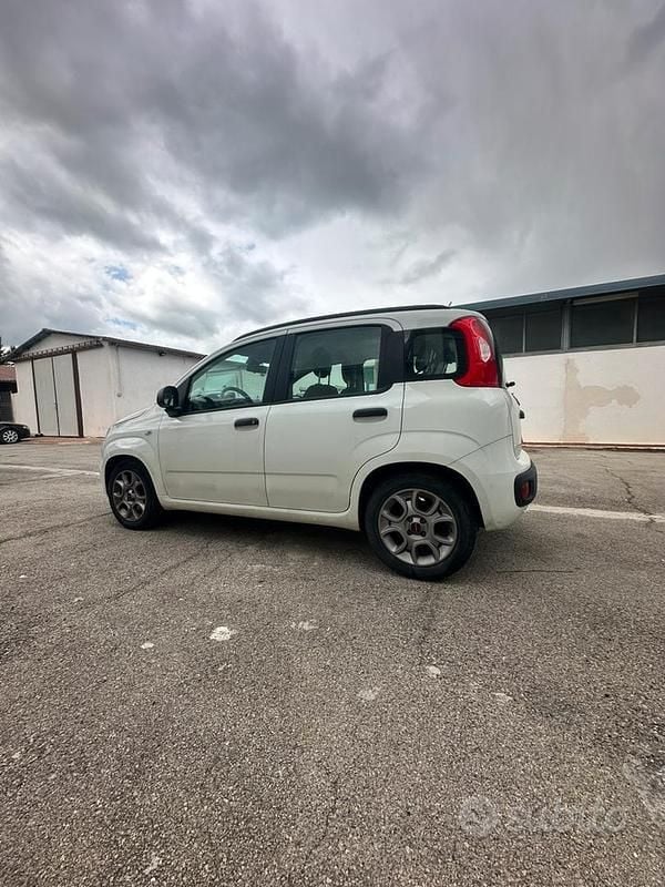 Usata Fiat Panda Lounge 95 CV (69 kW) 2015 Utilitaria