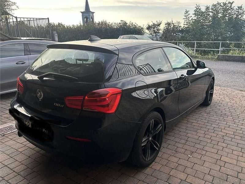 Usata BMW 116 116 CV (85 kW) 2015 Nero Utilitaria