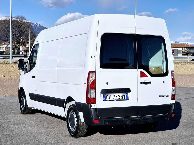 Usata Renault Master 150 CV (110 kW) 2021 Other Monovolume