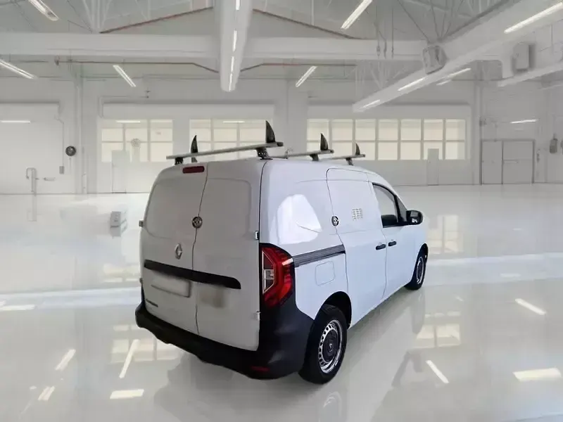Usata Renault Kangoo 116 CV (85 kW) 2023 Bianco Monovolume