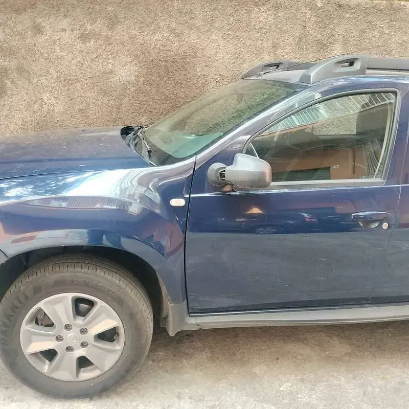 Usata Dacia Duster Lauréate 105 CV (77 kW) 2015 Blu/azzurro SUV