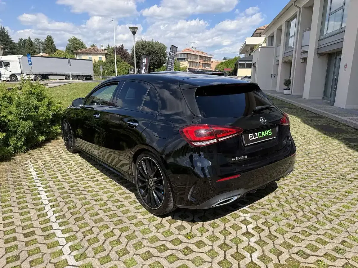 Usata Mercedes A220 Premium 190 CV (139 kW) 2021 Nero Berlina