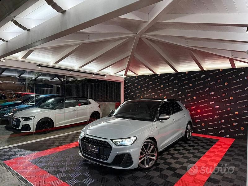 Grigio Usata 2023 Audi A1 Sport Berlina | 28.999 € (Ottimo prezzo) - Immagine 1/4