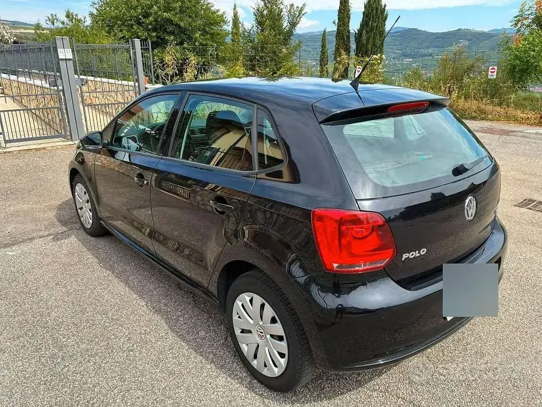 Usata VW Polo Comfortline 75 CV (55 kW) 2013 Nero Utilitaria
