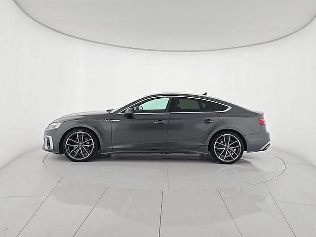 Usata Audi A5 Sportback S-Line 204 CV (150 kW) 2023 Grigio daytona perla Utilitaria
