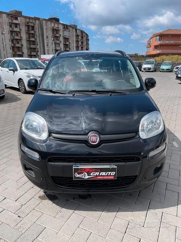Usata Fiat Panda Lounge 69 CV (50 kW) 2019 Nero Utilitaria