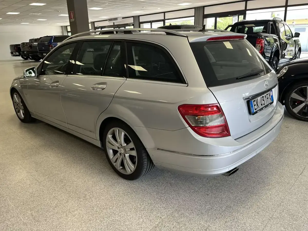Usata Mercedes C220 Avantgarde 170 CV (125 kW) 2011 Argento Station wagon