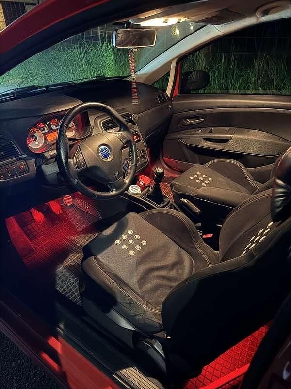 Usata Fiat Grande Punto Sport 95 CV (69 kW) 2006 Utilitaria