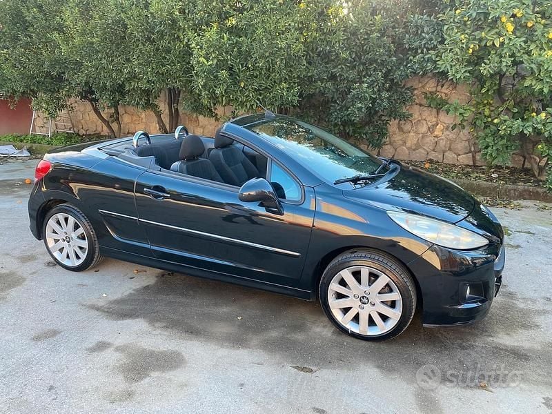 Usata Peugeot 207 CC 120 CV (88 kW) 2011 Nero Cabrio