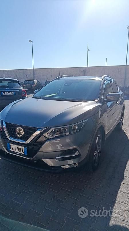 Usata Nissan Qashqai Tekna 159 CV (116 kW) 2019 Grigio SUV