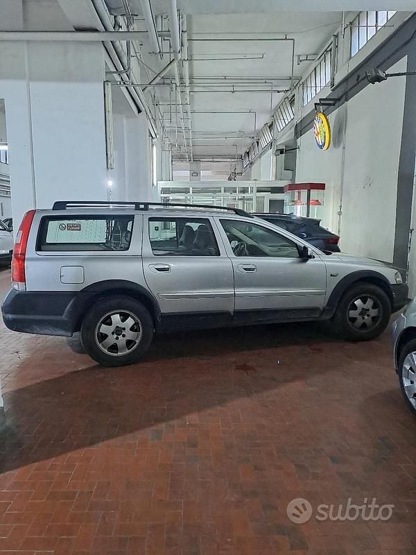 Usata Volvo XC70 200 CV (147 kW) 2001 Grigio Station wagon