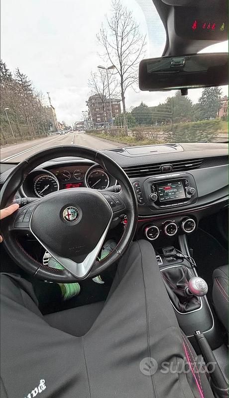 Usata Alfa Romeo Giulietta Sprint 105 CV (77 kW) 2015 Nero Berlina