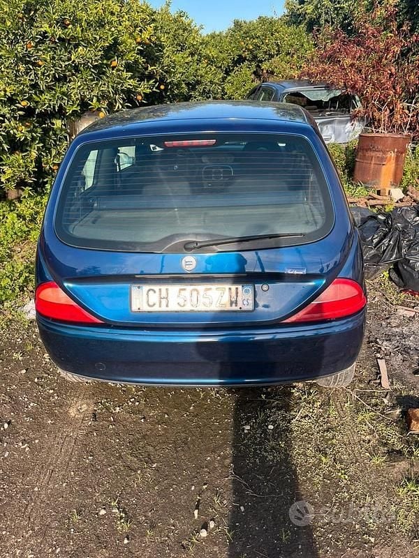 Usata Lancia Ypsilon 2000 Blu Utilitaria