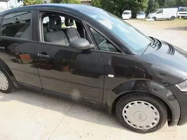 Usata Audi A2 Ambiente 75 CV (55 kW) 2001 Nero Utilitaria