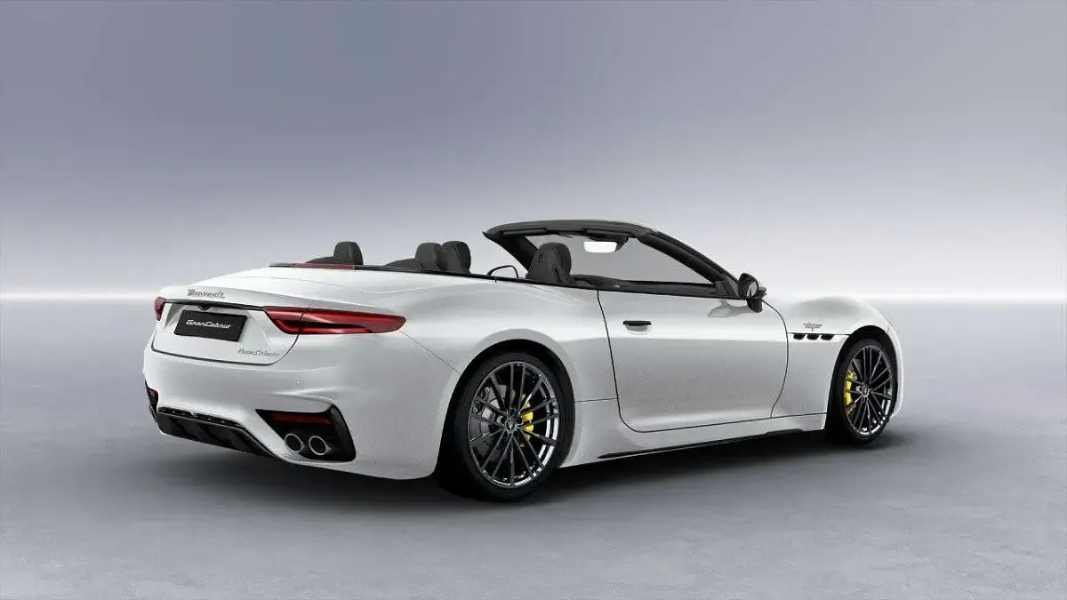 Usata Maserati GranCabrio 549 CV (403 kW) 2025 Bianco Cabrio