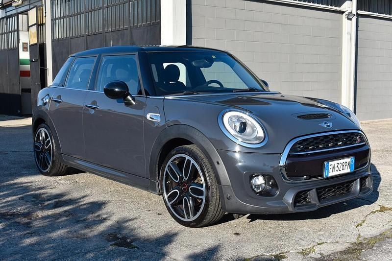 Usata Mini John Cooper Works Hype 192 CV (141 kW) 2018 Grigio Utilitaria