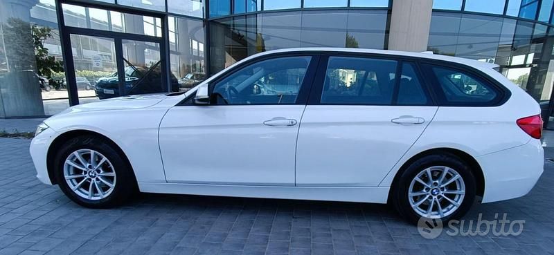 Usata BMW 318 Efficient Dynamics 2017 Bianco Station wagon