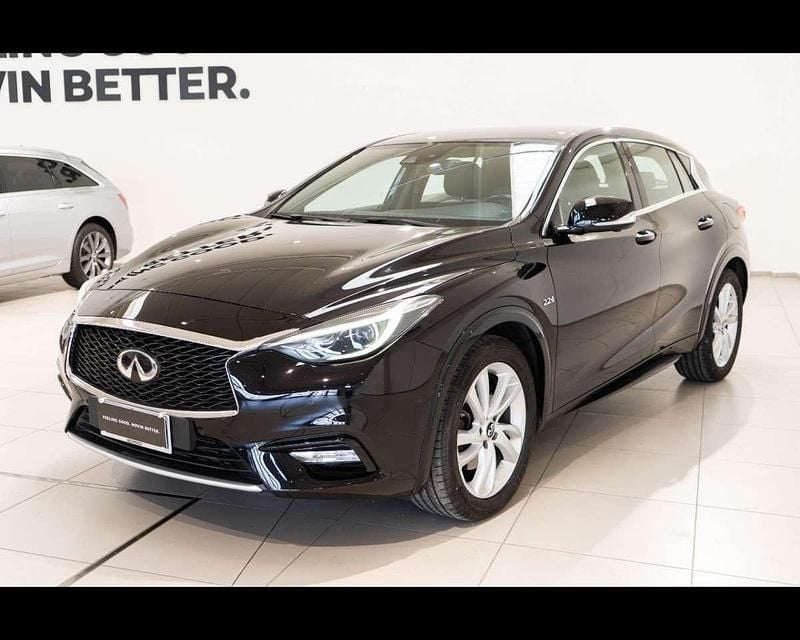 Usata Infiniti Q30 Premium 170 CV (125 kW) 2019 Nero Berlina
