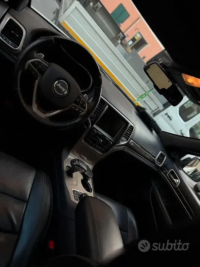 Usata Jeep Grand Cherokee Overland 250 CV (183 kW) 2015 Bianco SUV