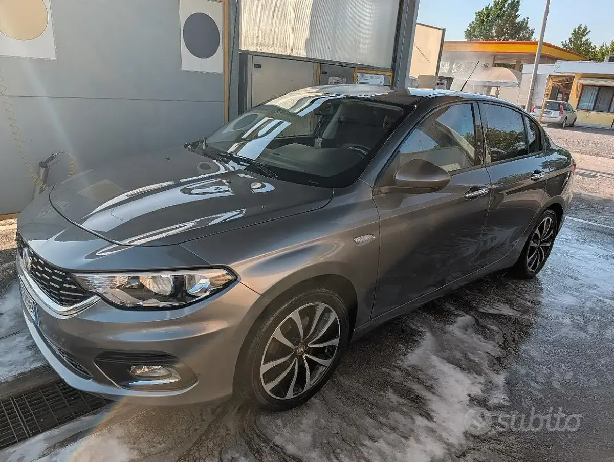 Usata Fiat Tipo 95 CV (69 kW) 2016 Berlina