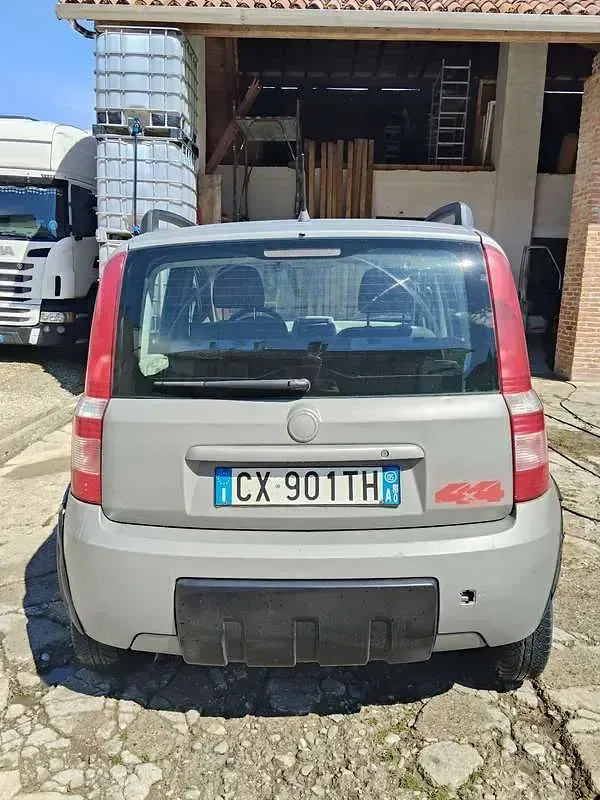 Usata Fiat Panda 4x4 60 CV (44 kW) 2005 Utilitaria