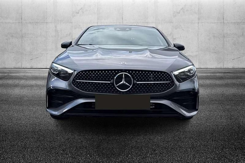 Usata Mercedes A250 AMG Line Premium 224 CV (164 kW) 2023 Grigio Berlina