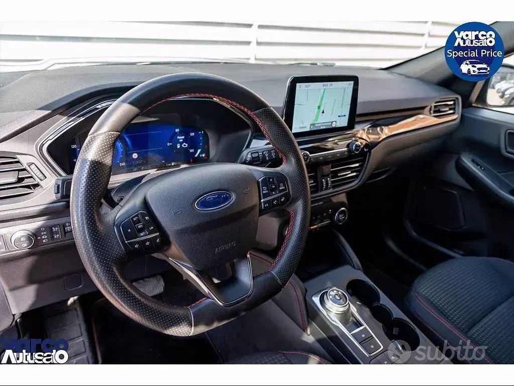 Usata Ford Kuga ST-Line 225 CV (165 kW) 2023 Nero SUV