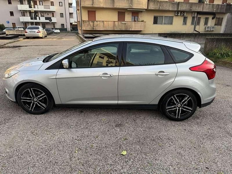 Usata Ford Focus Titanium 116 CV (85 kW) 2011 Berlina