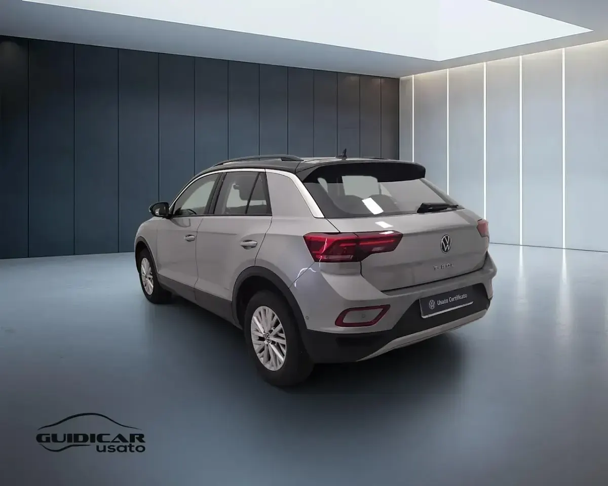 Usata VW T-Roc Life 149 CV (109 kW) 2025 Nero SUV