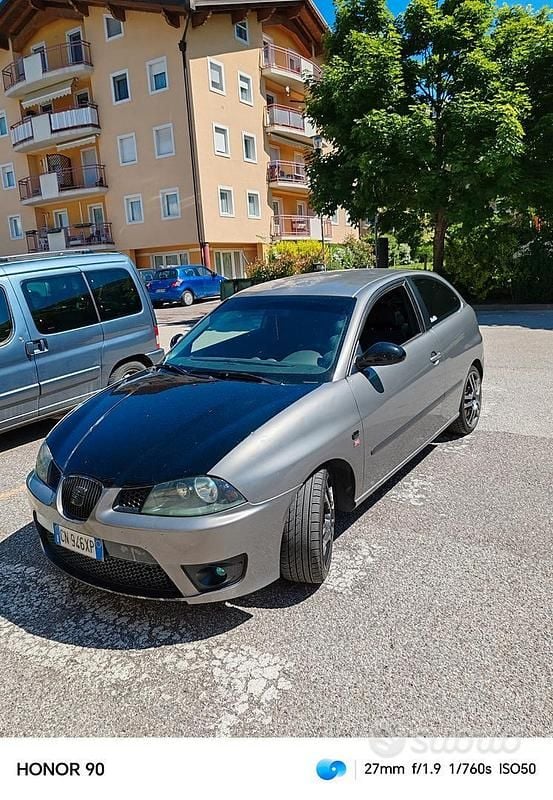 Usata Seat Ibiza CUPRA 160 CV (117 kW) 2004 Grigio Utilitaria