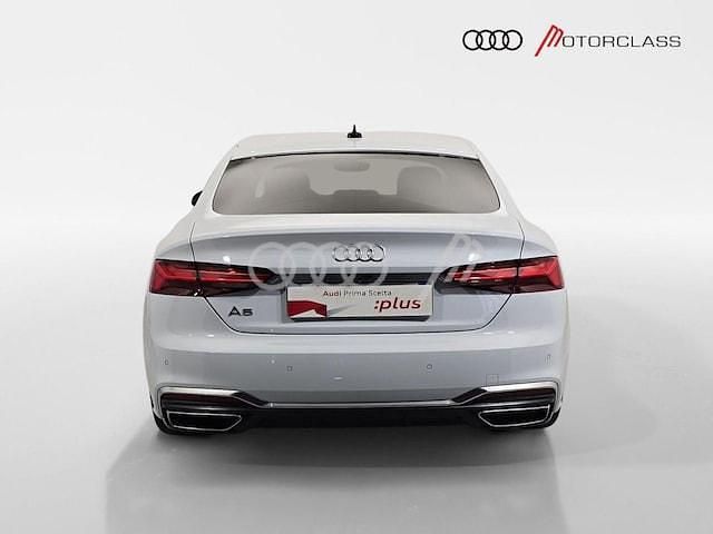 Usata Audi A5 Sportback S-Line 163 CV (119 kW) 2023 Bianco ghiaccio metallizzato Utilitaria