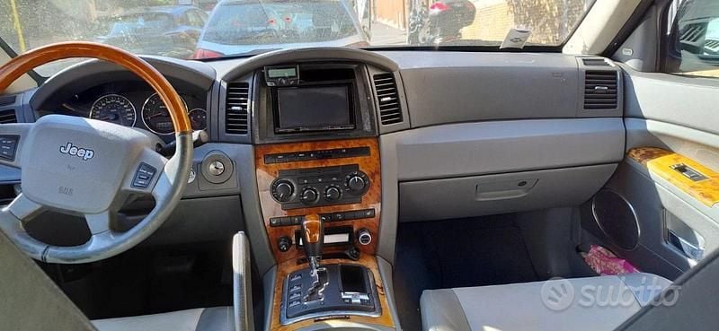 Usata Jeep Grand Cherokee Overland 218 CV (160 kW) 2008 SUV