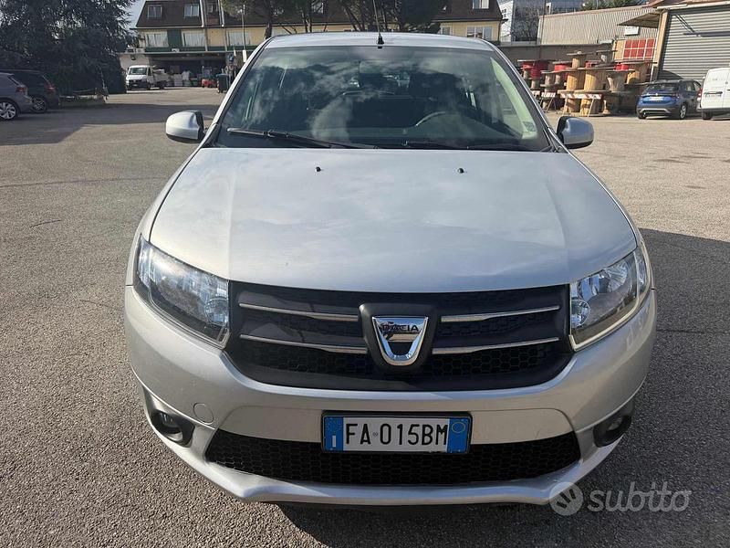 Usata Dacia Sandero 90 CV (66 kW) 2015 Grigio Berlina