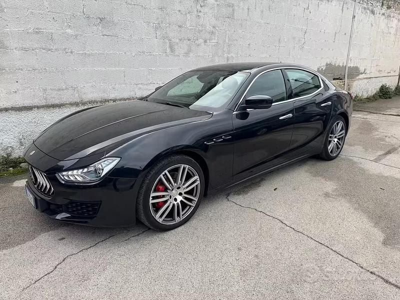 Usata Maserati Ghibli 250 CV (183 kW) 2018 Nero Berlina