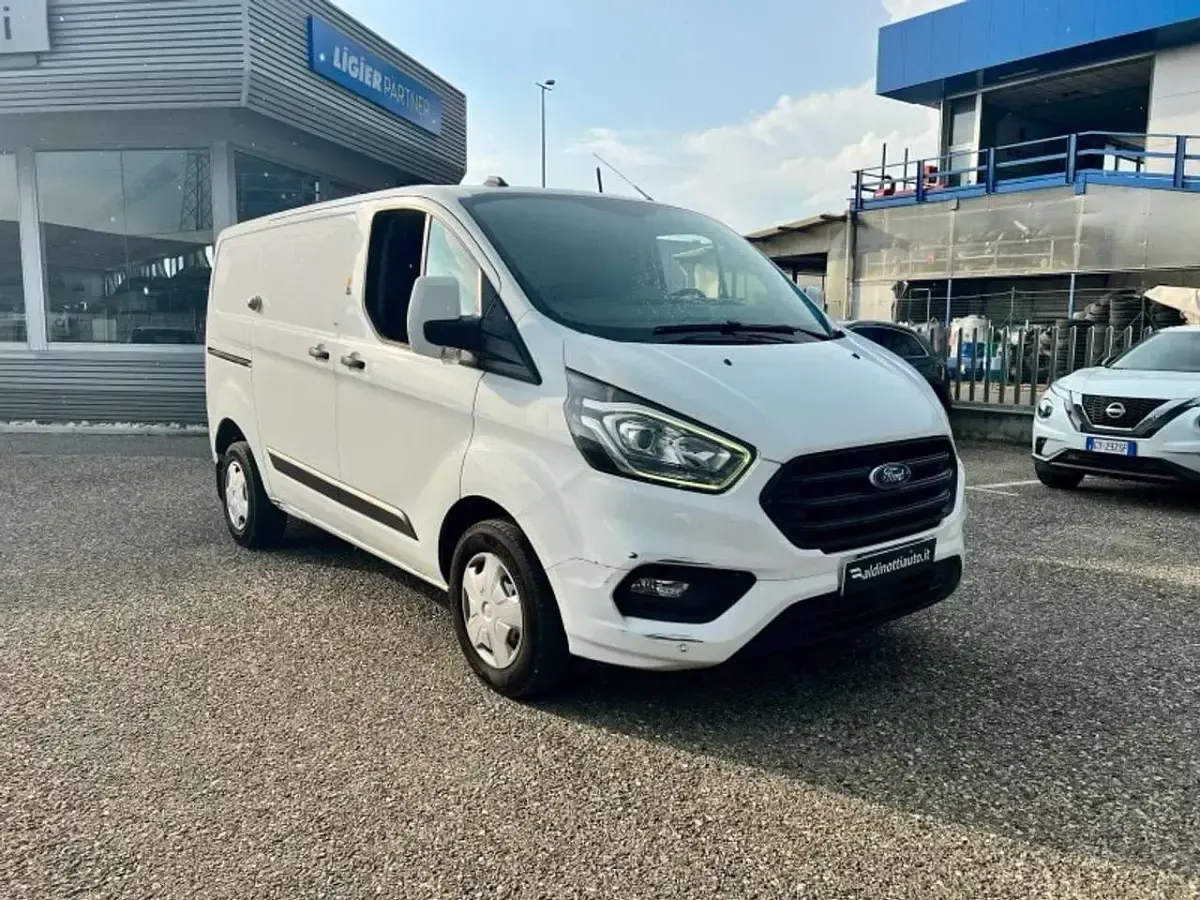 Usata Ford Transit Custom Trend 131 CV (96 kW) 2023 Bianco Furgone