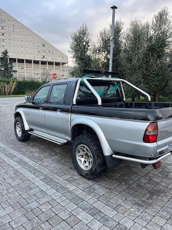 Usata Mitsubishi L200 99 CV (72 kW) 2000 Pick-up