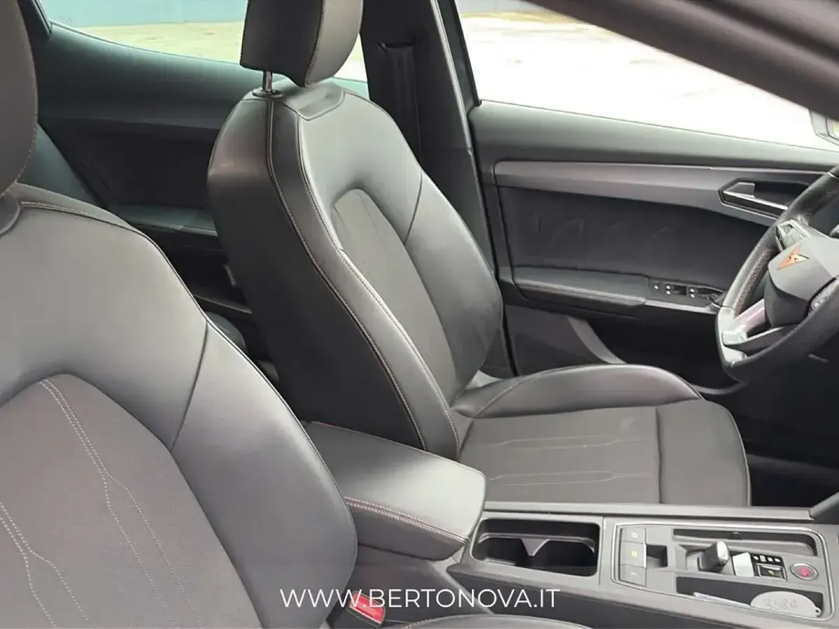 Usata Cupra Formentor 150 CV (110 kW) 2023 Blu/azzurro SUV
