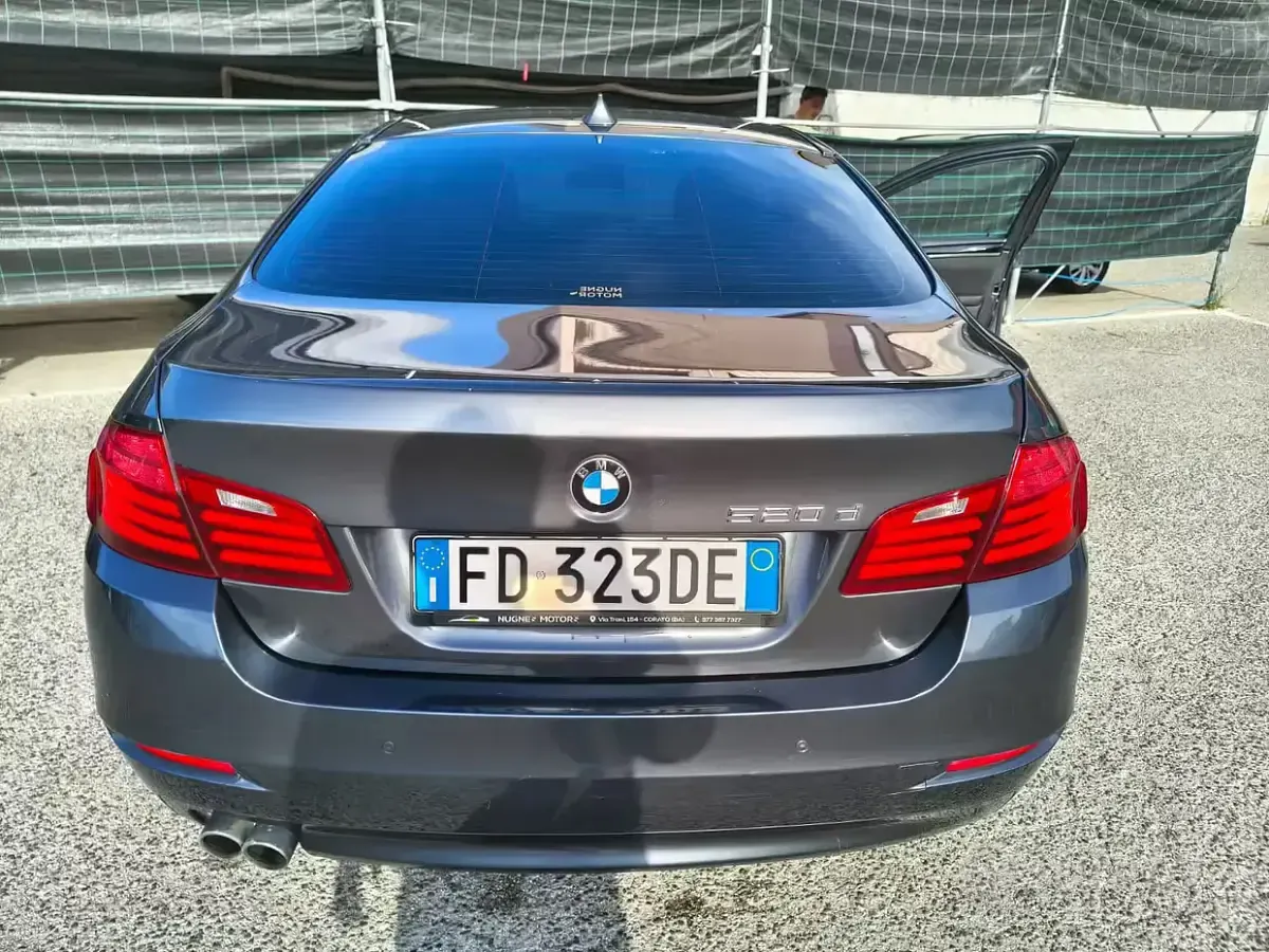 Usata BMW 520 190 CV (139 kW) 2016 Grigio Berlina