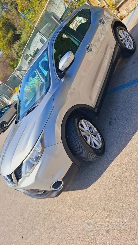 Usata Nissan Qashqai 115 CV (84 kW) 2017 Grigio SUV