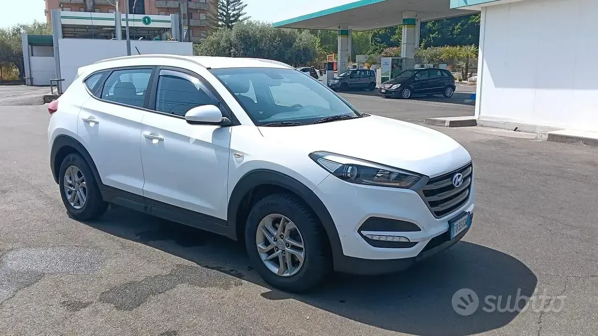Usata Hyundai Tucson 116 CV (85 kW) 2016 Bianco SUV