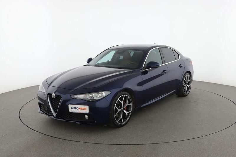 Usata Alfa Romeo Giulia Super 180 CV (132 kW) 2016 Blu Berlina