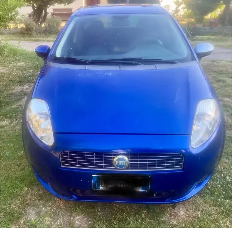 Usata Fiat Grande Punto 60 CV (44 kW) 2007 Bluazzurro Utilitaria