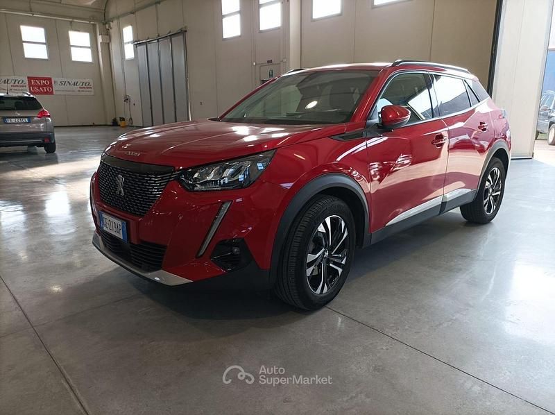 Usata Peugeot 2008 Allure 110 CV (80 kW) 2021 Rosso SUV
