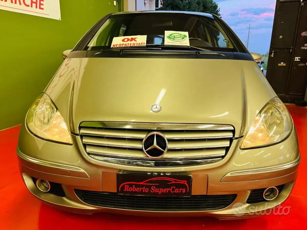 Usata Mercedes A180 Avantgarde 109 CV (80 kW) 2007 Grigio Berlina