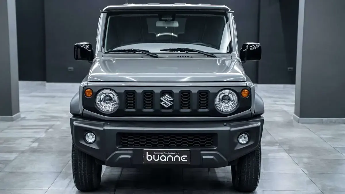 Usata Suzuki Jimny 102 CV (75 kW) 2019 Nardo' grey metallic perlato SUV