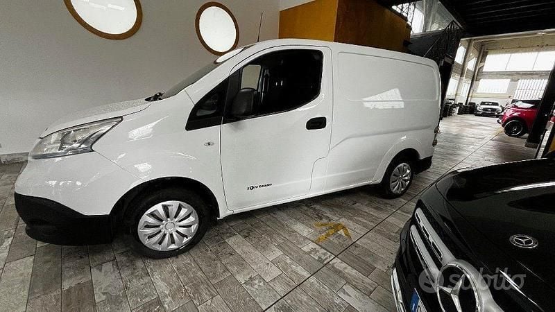 Usata Nissan e-NV200 80 kW (109 CV) 2017 Bianco Monovolume