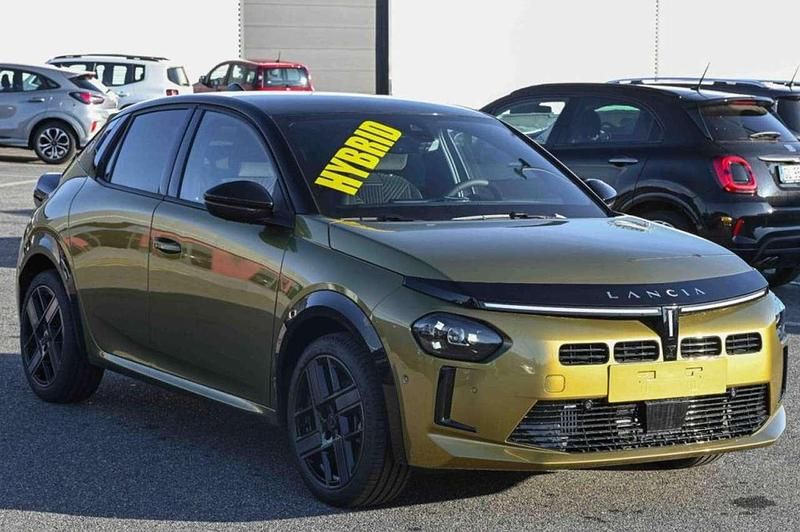 Nuova Lancia Ypsilon 101 CV (74 kW) 2025 Oro Utilitaria