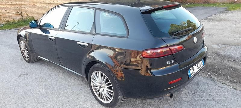 Usata Alfa Romeo 159 120 CV (88 kW) 2008 Nero Station wagon